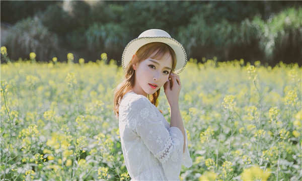 卓尼标题：想找个女人帮忙生孩子的有效解决方案，助您圆梦家庭